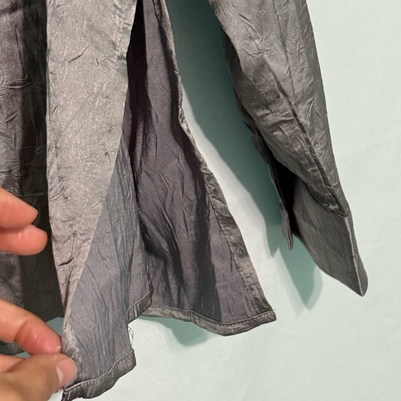 Willow & Root Satin Crinkle Blouse Size Medium - Picture 2 of 13